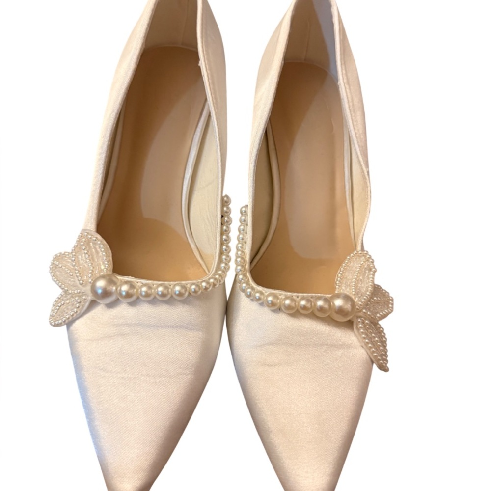 Elegant Pearl-Embellished Ivory Pointed Toe Pumps